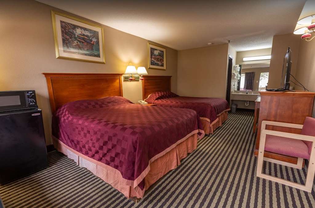 America'S Best Inn & Suites Eureka Room photo