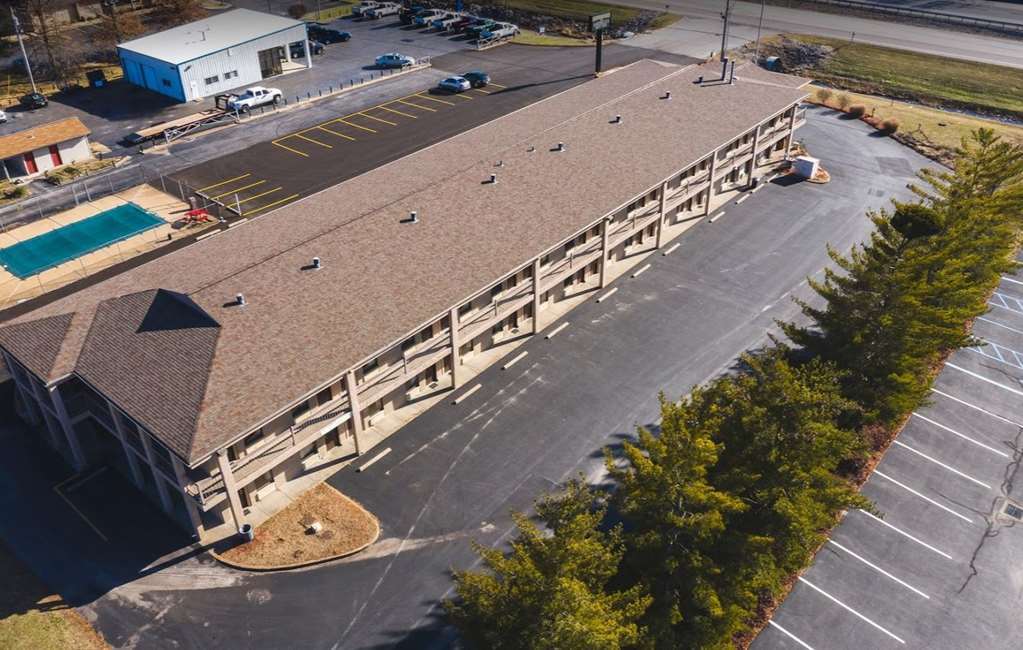 America'S Best Inn & Suites Eureka Exterior photo